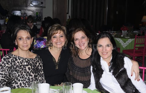 Laura, Nury, Cecy y María Luisa.