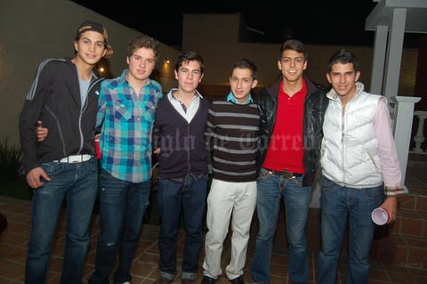 Saúl, Fer, Guillermo, Luis, Tony y Gonzalo.