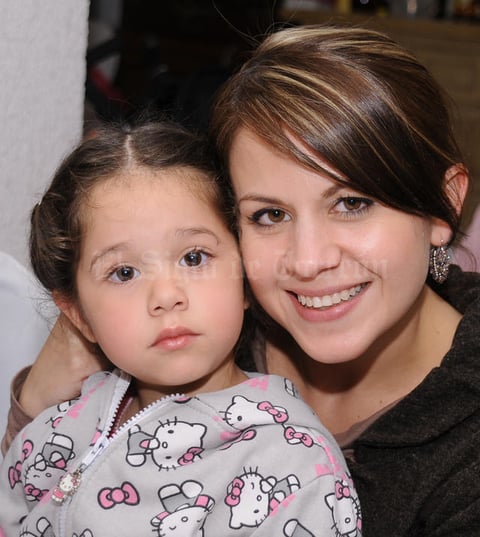 Natalia y Dely.