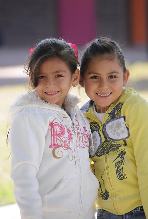 Renata y Daniela.