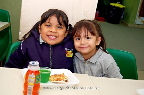 27012013 NAYELLI  y Karen.