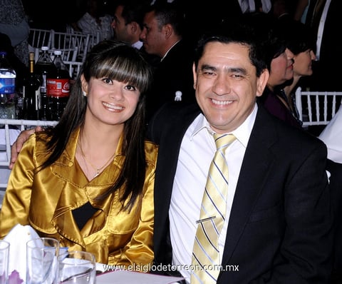 AZUCENA  y Mariano.