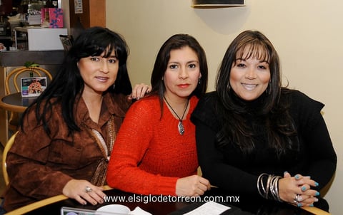 26012013 GRISELDA , Mayra y Annel.