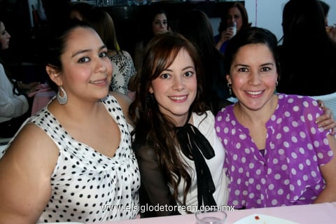 29012013 AURORA , Keila y Maru.
