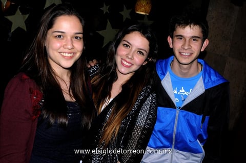 29012013 CRISTINA , Kareny y Jorge.