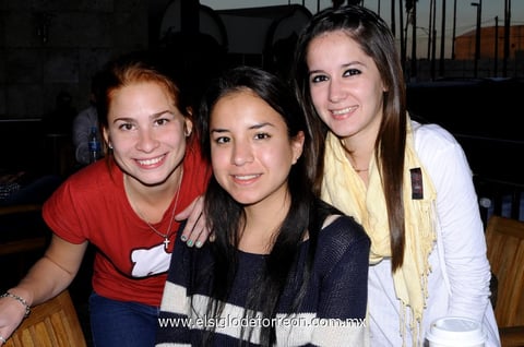 29012013 MASSIEL , Cecy y Bárbara.