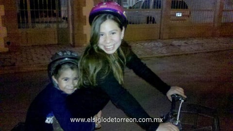 30012013 UN PASEO EN BICI.  Chacho y Mariana.