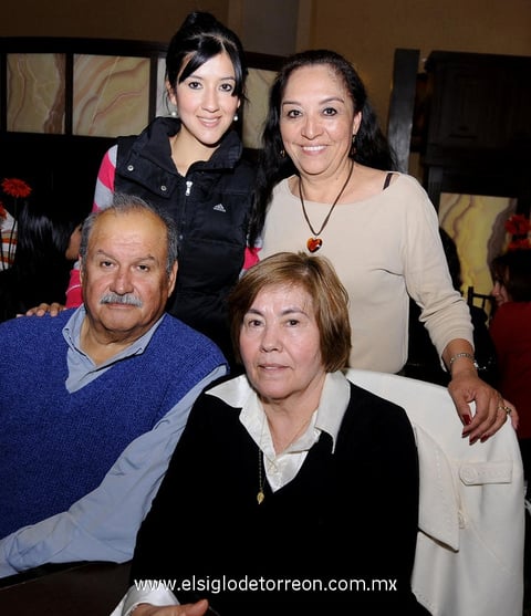 Karla Rodríguez, Mayela Carrillo, Luis Rodríguez y María Rodríguez.