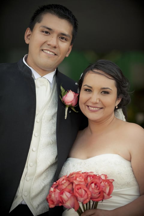 Ing. David Fernando Martínez Molina y C.P. Laura Medrano Lee unieron sus vidas en matrimonio el ocho de septiembre de 2012, en la parroquia de Nuestra Señora de San Juan de los Lagos, recibiendo la bendición por el R.P. José de la Luz Rosales Castañeda. Ellos son hijos de los Sres. Ing. José Ángel Medrano Márquez y María Lourdes Lee Rodríguez; Leobardo José Martínez Cárdenas (f) y María del Rosario Molina Alemán.- Edson Reséndiz Fotografía