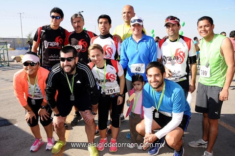 Equipo Dragons al concluir la carrera 7 K Pereyra.