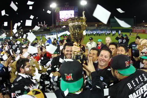 Levantaron la copa por segunda ocasión.