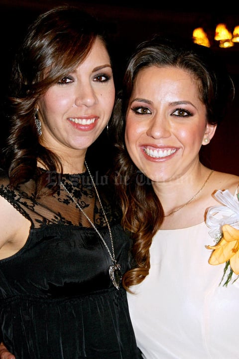 Dinora Chávez con Dulce Valeria