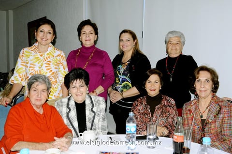Camis, Esperanza, Lolita, Cony, Martha, Susy, Paty y Carmen
