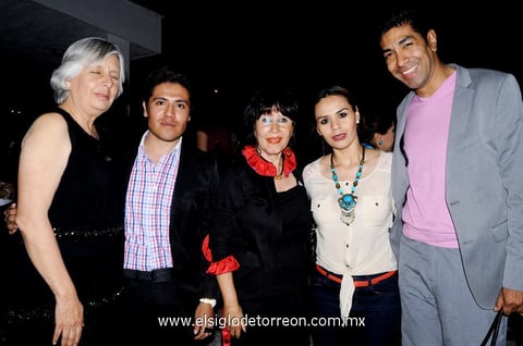 Eglantina  Canales, Gan Berdía, Imelda Widen, Karla López y Eduardo Gambelunge.