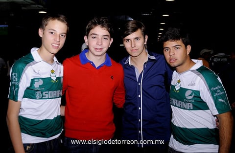 Gabriel, Mauricio, Rogelio y Barrios.