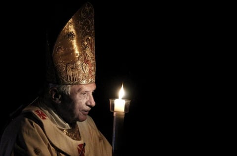 El pontificado del papa duró casi 8 años iniciando en abril del 2005 y se prevé termine el  28 de febrero.