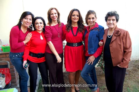 Nina , Juanita, Coquis y Rosy.