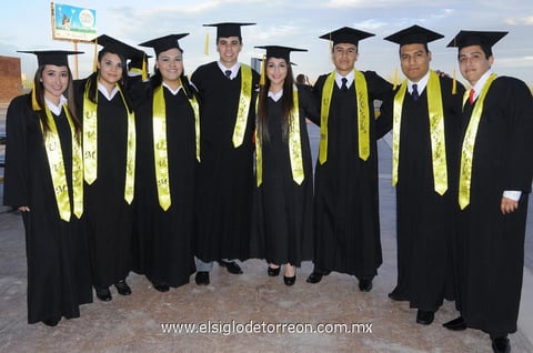 Alejandra, Claudia, Azalia, Jorge, Tania, Claudio, Julio y Gustavo.