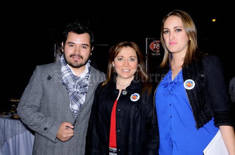 Yahir García, Martha Medina y Alejandra Izaguirre,