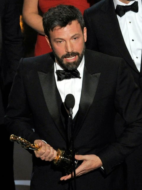 Ben Affleck, su director y uno de los productores junto a George Clooney, dedicó el premio muy emocionado a su mujer, la también actriz Jennifer Garner.