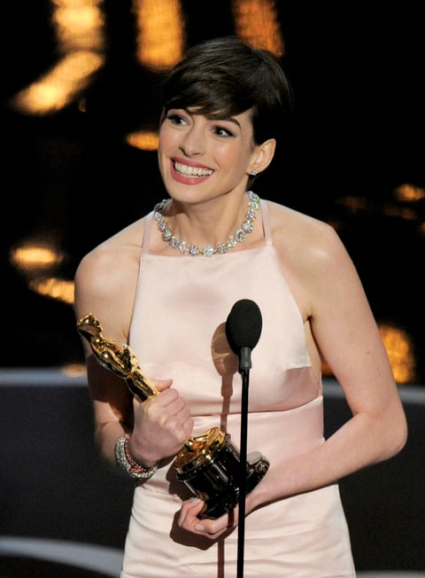 Anne Hathaway fue honrada como mejor actriz de reparto por "Los miserables".