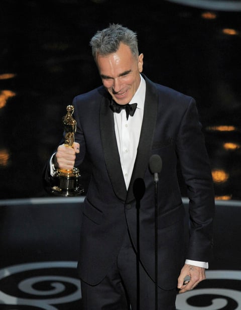 Daniel Day-Lewis, como se anticipaba, se llevó su tercer Premio de la Academia, a mejor actor, por la épica de Spielberg "Lincoln".
