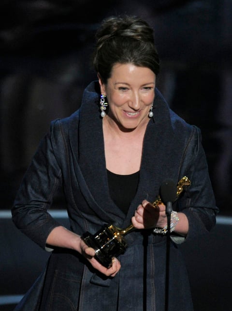 Jacqueline Durran recibió el premio por Mejor Vestuario por 'Anna Karenina'.