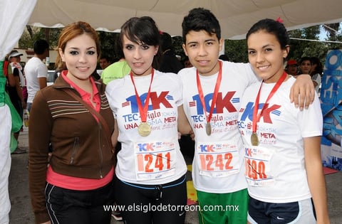 JANETH  Alonso, Luz Elena Barraza, Manuel Adame y Sofía Barraza.