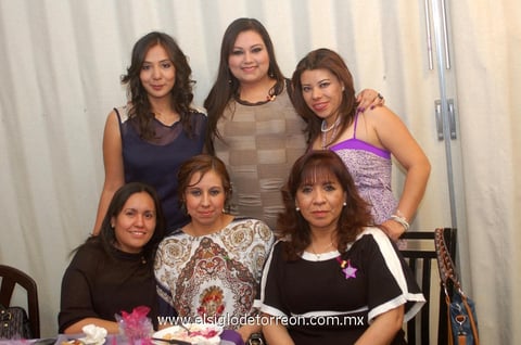 ANA , Lorena, María, Karina, Adriana y Élida.