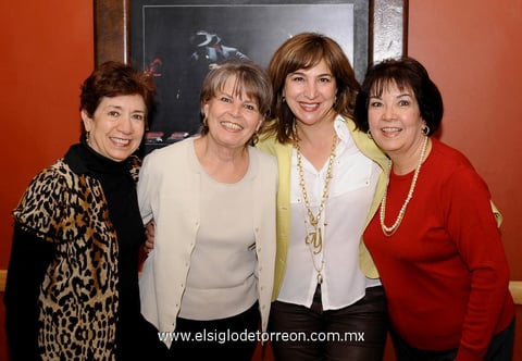 LUPITA , Silvia, Yolanda y Blanca.
