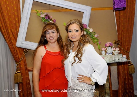 Daniela  Rivas, Lorena Reyes, Cecilia Villalobos, Diana Galván, Wendy Vaquera, Cristina Martínez, Mariana Plata, Betty Castañol, Ale Hoyos y Karla Vela.