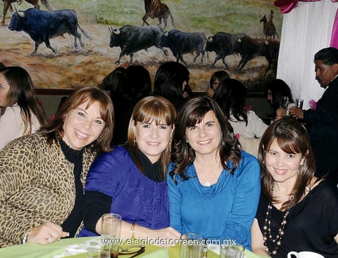 Cecy, Roxana, Laura y Nydia.