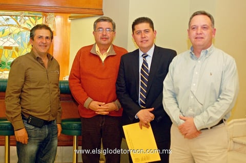 ENRIQUE , Carlos, Óscar y Jaime.