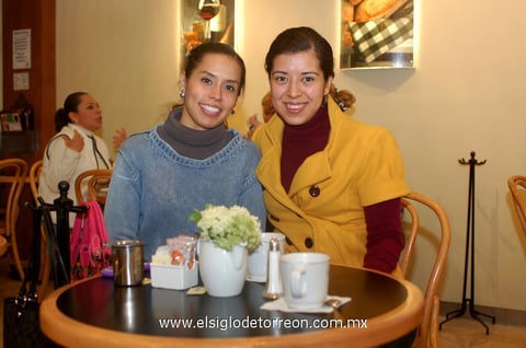 GISSEL  Martínez y Sonia Vela.