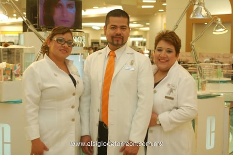 Érika Rodríguez, Humberto Soto y Maye Ríos.