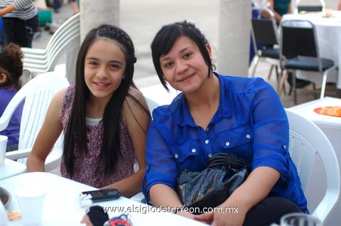 Valeria Coronado y Ale Flores.