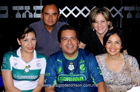 CARLOS,  Rocío, Patricia, David y Lucía.