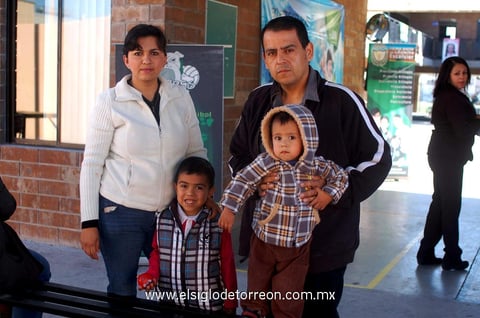 MARíA JULIA , Liam, Ali y Paulo.