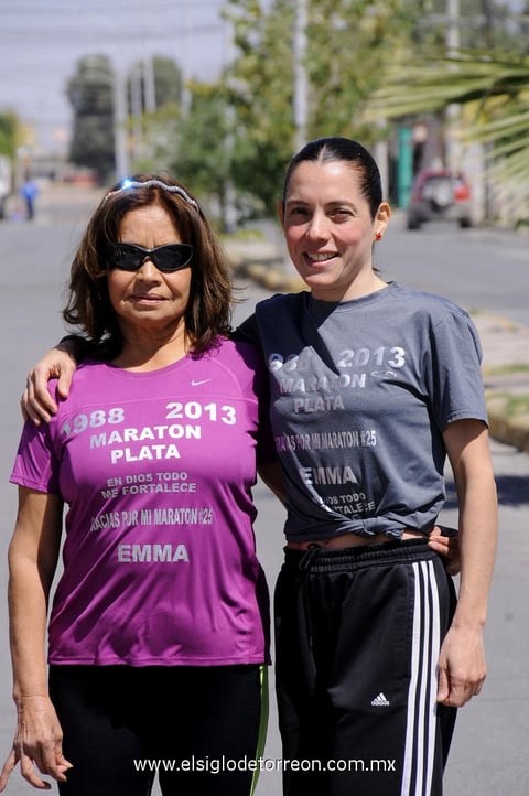Emma  Saldaña y Lily Barrera.