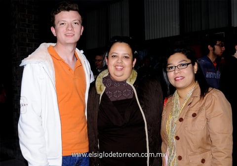 Sergio  Amezcua, Ana López y Amanda Jurado.