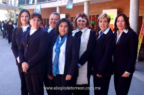 Alejandra, Alma, Marilú, Diana, Rosy, Magda y Lety.