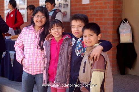 Andrea, Diana, Pedro y Emmanuel.
