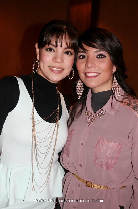 Rosy  de Gómez, Analú Ramírez y Claudia Reyes.