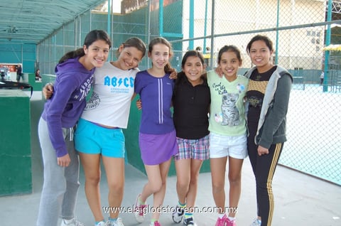 ARACELI , Bárbara, Pilar, Daniela, Ana Isabel y Jocelyn.