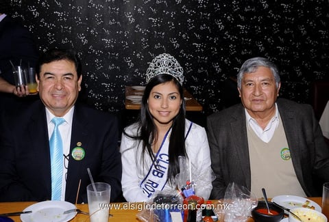 Guillermo , Marcela y Margarito.