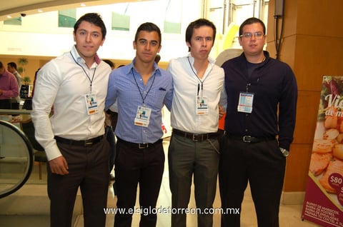 Naghif , Adrián, Érik y Carlos.