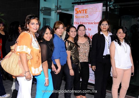 Ivonne  Rivera y Jéssica Hernández.