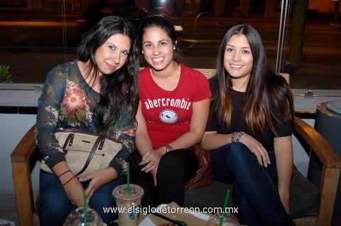 Fernanda , Karime y Kali.