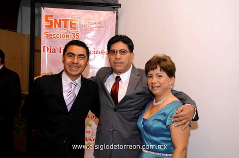 JESúS  Luna Chapa, Javier Cordero Salazar y Katy Favela de Cordero.
