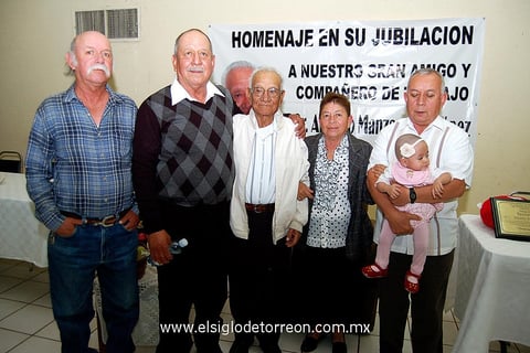 Gerardo, Alberto, Alberto Manzanares, Magdalena y Arturo.